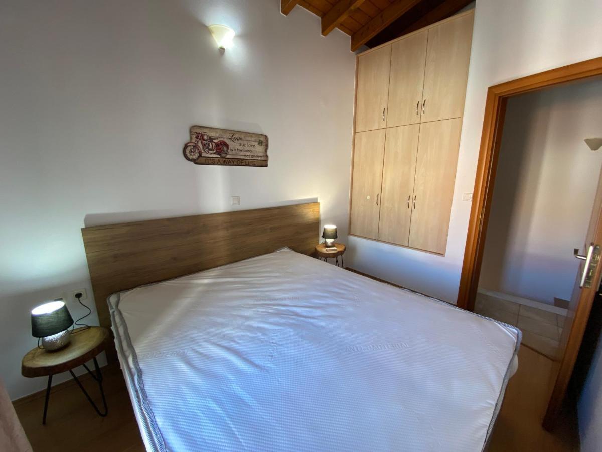 Romantic Maisonette In The Heart Of Pythagoreio Rh Door Exterior foto