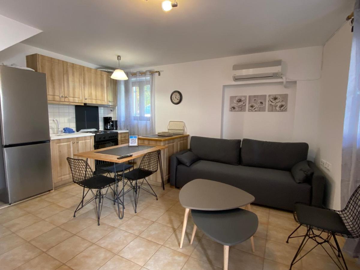 Romantic Maisonette In The Heart Of Pythagoreio Rh Door Exterior foto